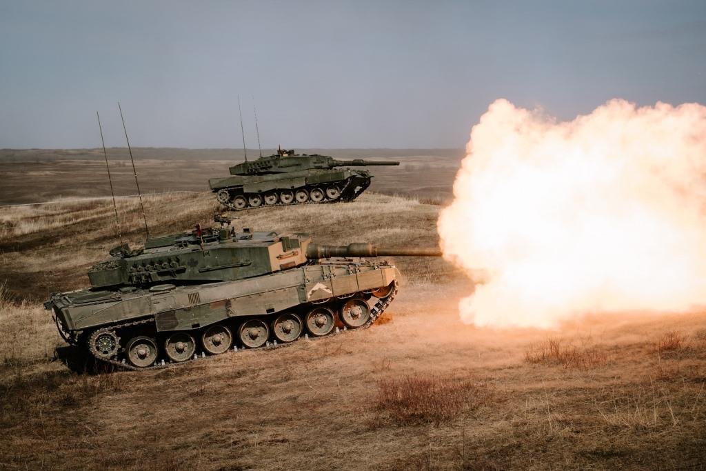 Canada has donated Leopard II main battle tanks to Ukraine, yet no plans have been announced for their replacements  Credit: Corporal Djalma Vuong-De Ramos